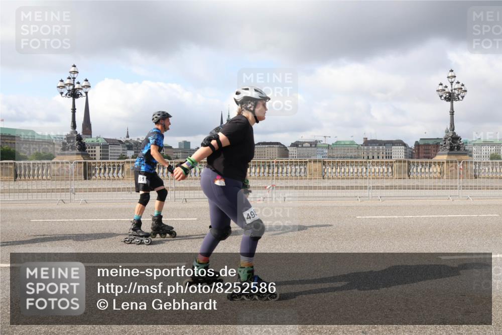 29.06.2025 - hella hamburg halbmarathon Lena Gebhardt http://msf.ph/oto/8252586 29.06.2025 09:03:09 Lombardsbrücke  meine-sportfotos.de