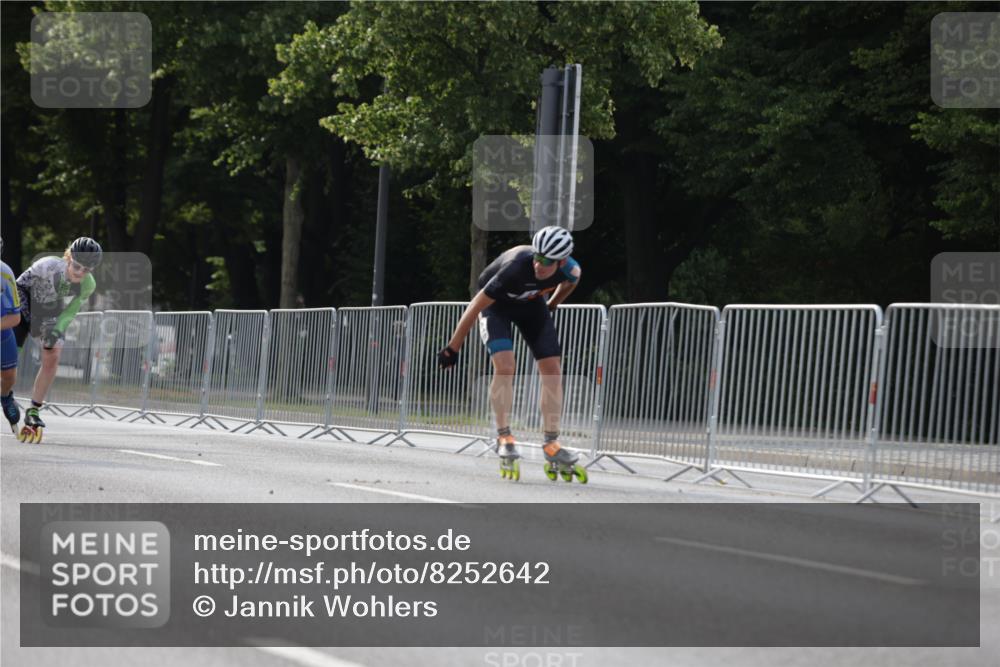 29.06.2025 - hella hamburg halbmarathon Jannik Wohlers http://msf.ph/oto/8252642 29.06.2025 08:48:40 Lombardsbrücke  meine-sportfotos.de