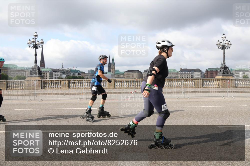 29.06.2025 - hella hamburg halbmarathon Lena Gebhardt http://msf.ph/oto/8252676 29.06.2025 09:03:09 Lombardsbrücke  meine-sportfotos.de