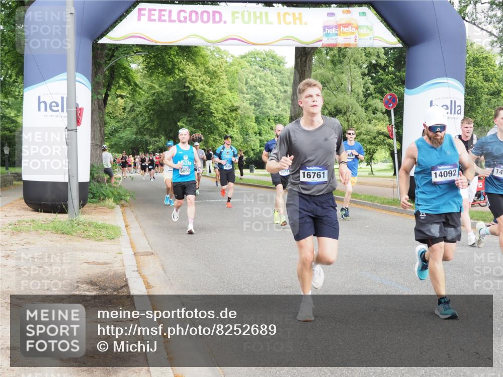 29.06.2025 - hella hamburg halbmarathon MichiJ http://msf.ph/oto/8252689 29.06.2025 10:29:01 Zwischen KM18-KM19 1603, 2324, 3332, 4843, 5409, 5916, 7080, 8465, 8629, 11731, 11765, 12704, 14092, 14924, 15828, 16761, 17214 meine-sportfotos.de