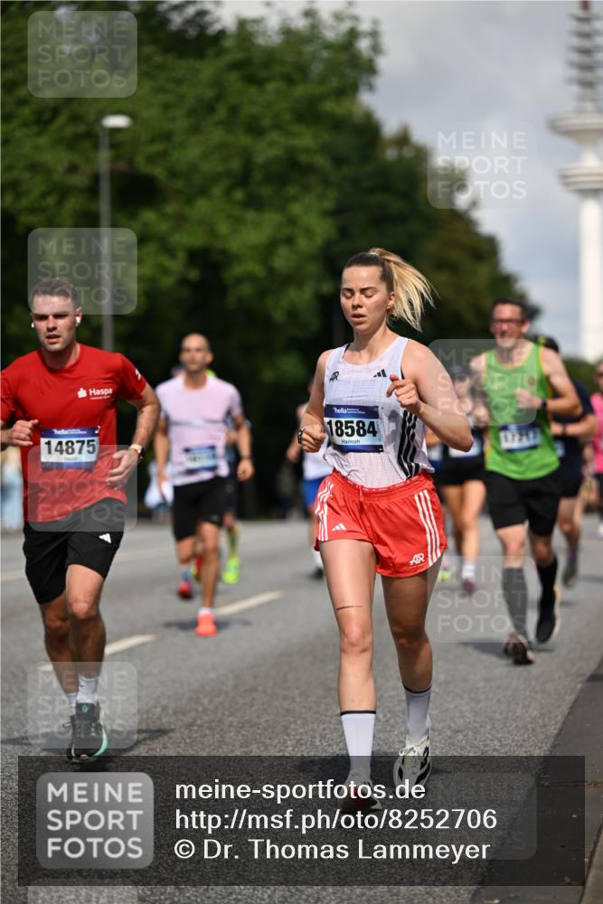 29.06.2025 - hella hamburg halbmarathon Dr. Thomas Lammeyer http://msf.ph/oto/8252706 29.06.2025 09:51:42 Kennedybrücke 1385, 1505, 1710, 1743, 2714, 2767, 3959, 4860, 5091, 5315, 5554, 6684, 6990, 7884, 9178, 10404, 10793, 10852, 10900, 11202, 11227 meine-sportfotos.de
