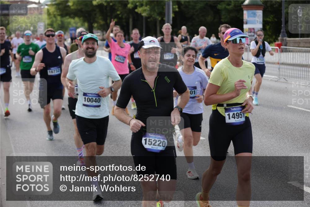 29.06.2025 - hella hamburg halbmarathon Jannik Wohlers http://msf.ph/oto/8252740 29.06.2025 09:56:42 Lombardsbrücke 1327, 1381, 1442, 1537, 1657, 1783, 2025, 2074, 2111, 2340, 2814, 2839, 2869, 2878, 3093, 3575, 3791, 4726, 4770, 4897, 5008, 5319, 5744, 6377, 6631, 7176, 7177, 7259, 7918, 8112, 8313, 8651, 8813, 8930, 9060, 9497, 10040, 10133, 10189, 10549, 10859, 10896, 11184, 11451, 11747, 11975, 12528, 12590, 12733, 13245, 13267, 13794, 13865, 14036, 14125, 14192, 14482, 14562, 14592, 15590, 16094, 16291, 16732 meine-sportfotos.de