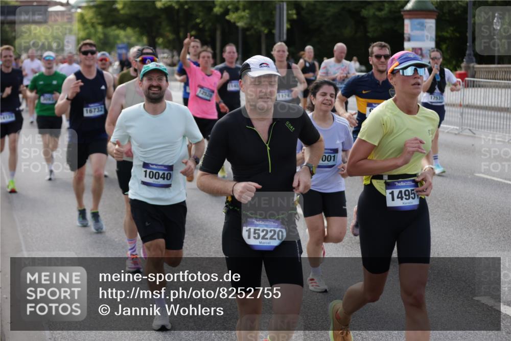29.06.2025 - hella hamburg halbmarathon Jannik Wohlers http://msf.ph/oto/8252755 29.06.2025 09:56:42 Lombardsbrücke 1327, 1381, 1442, 1537, 1657, 1783, 2025, 2074, 2111, 2340, 2814, 2839, 2869, 2878, 3093, 3575, 3791, 4726, 4770, 4897, 5008, 5319, 5744, 6377, 6631, 7176, 7177, 7259, 7918, 8112, 8313, 8651, 8813, 8930, 9060, 9497, 10040, 10133, 10189, 10549, 10859, 10896, 11184, 11451, 11747, 11975, 12528, 12590, 12733, 13245, 13267, 13794, 13865, 14036, 14125, 14192, 14482, 14562, 14592, 15590, 16094, 16291, 16732 meine-sportfotos.de