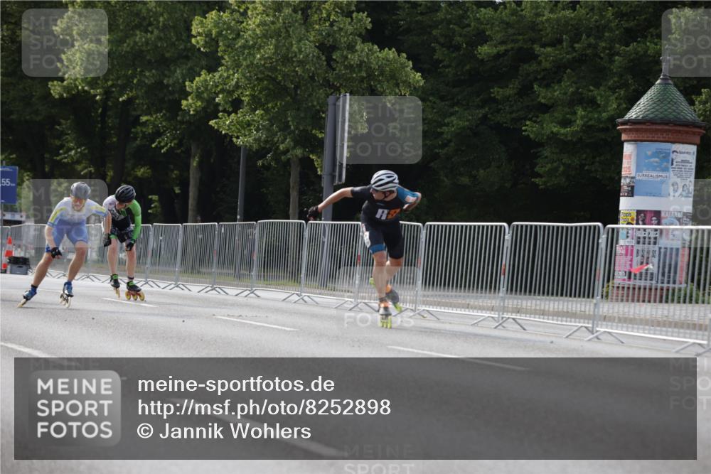 29.06.2025 - hella hamburg halbmarathon Jannik Wohlers http://msf.ph/oto/8252898 29.06.2025 08:48:40 Lombardsbrücke  meine-sportfotos.de