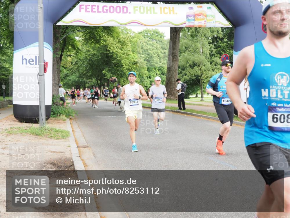 29.06.2025 - hella hamburg halbmarathon MichiJ http://msf.ph/oto/8253112 29.06.2025 10:29:04 Zwischen KM18-KM19 1603, 3332, 4843, 5409, 5916, 6080, 7080, 8465, 8467, 11731, 14092, 14924, 15424, 15813, 16761, 17214 meine-sportfotos.de