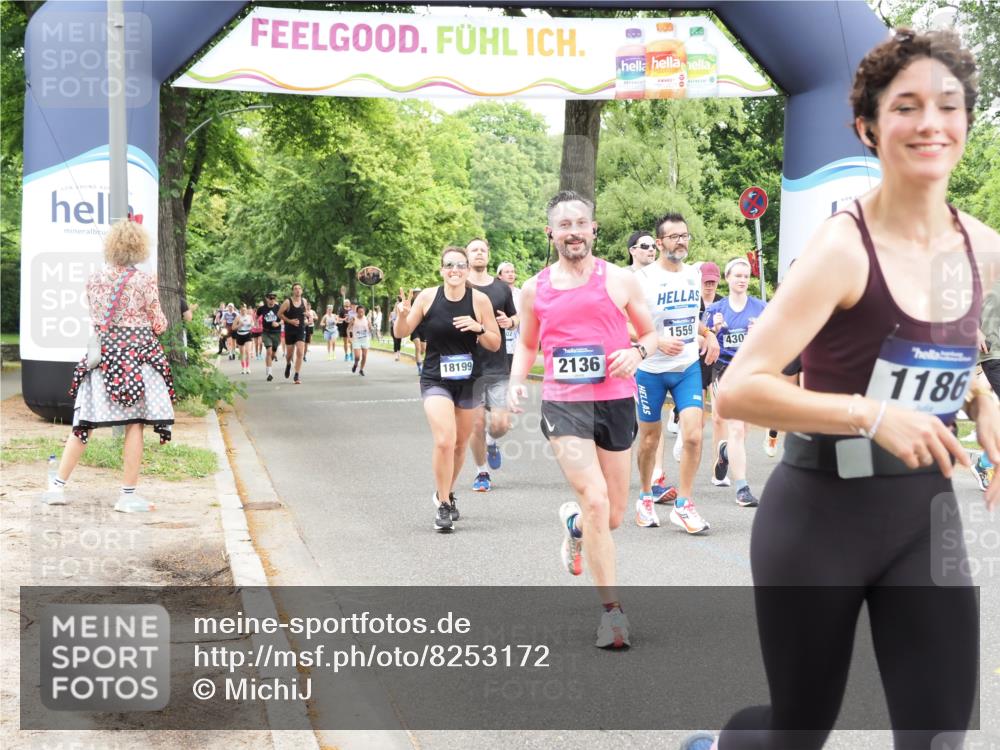 29.06.2025 - hella hamburg halbmarathon MichiJ http://msf.ph/oto/8253172 29.06.2025 10:52:17 Zwischen KM18-KM19 1186, 1229, 1559, 2136, 2490, 4307, 5073, 6322, 7210, 7211, 7888, 7907, 8894, 8960, 9477, 10402, 12426, 14642, 15000, 18199 meine-sportfotos.de
