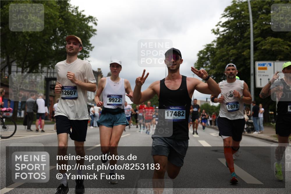 29.06.2025 - hella hamburg halbmarathon Yannick Fuchs http://msf.ph/oto/8253183 29.06.2025 10:48:03 20KM 1267, 1422, 1442, 1502, 1549, 1870, 2058, 2432, 2518, 2630, 3096, 3103, 3310, 3898, 4299, 5020, 5259, 6260, 6294, 6374, 7129, 7395, 7478, 7973, 8223, 8285, 8394, 9032, 9380, 9791, 9922, 10040, 11009, 11068, 11430, 11789, 11844, 12213, 12321, 12607, 13033, 13147, 13397, 13794, 13803, 13869, 13912, 14026, 14239, 14702, 15146, 15856, 16623, 16750, 16780, 17482, 17765, 18308, 18450, 18514, 18612, 18759, 19067, 19177 meine-sportfotos.de
