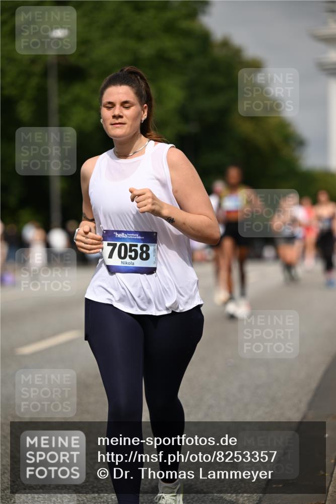 29.06.2025 - hella hamburg halbmarathon Dr. Thomas Lammeyer http://msf.ph/oto/8253357 29.06.2025 10:14:26 Kennedybrücke 1052, 1186, 1456, 4389, 7058, 7250, 8685, 9150, 9829, 9988 meine-sportfotos.de
