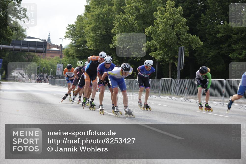 29.06.2025 - hella hamburg halbmarathon Jannik Wohlers http://msf.ph/oto/8253427 29.06.2025 08:48:42 Lombardsbrücke  meine-sportfotos.de