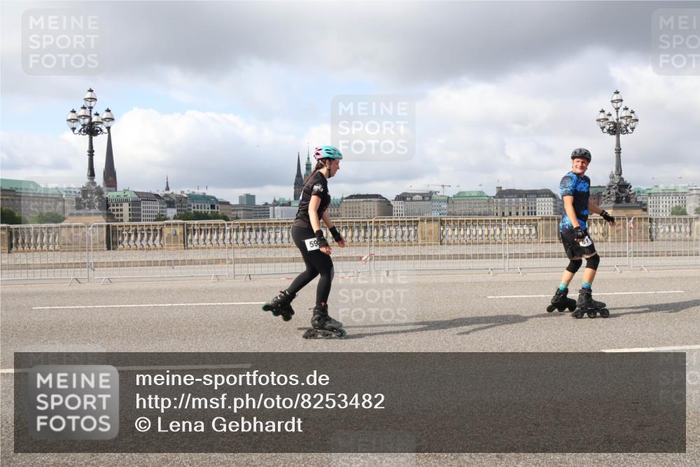 29.06.2025 - hella hamburg halbmarathon Lena Gebhardt http://msf.ph/oto/8253482 29.06.2025 09:03:10 Lombardsbrücke  meine-sportfotos.de