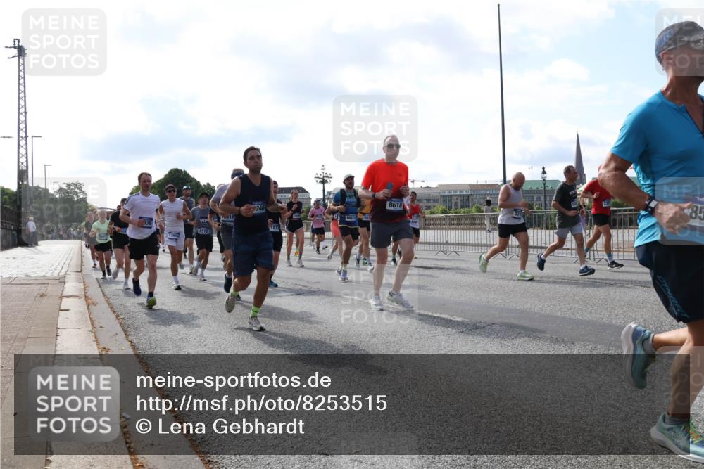 29.06.2025 - hella hamburg halbmarathon Lena Gebhardt http://msf.ph/oto/8253515 29.06.2025 09:56:47 Lombardsbrücke 1381, 1452, 1460, 1496, 1537, 1592, 1628, 1783, 1833, 1877, 2013, 2058, 2074, 2082, 2111, 2208, 2340, 2378, 2396, 2771, 2839, 2869, 2878, 2953, 2996, 3256, 3296, 3310, 3575, 3652, 3791, 4065, 4077, 4377, 4404, 4635, 4711, 4770, 4833, 4897, 5008, 5169, 5194, 5319, 5482, 5600, 5839, 5978, 6033, 6286, 6377, 6511, 6512, 6561, 6562, 6631, 7176, 7383, 7475, 7583, 8112, 8261, 8361, 8572, 8587, 8618, 8661, 8710, 8813, 8863, 8921, 8930, 8968, 8996, 9082, 9246, 9497, 9537, 9597, 9638 meine-sportfotos.de