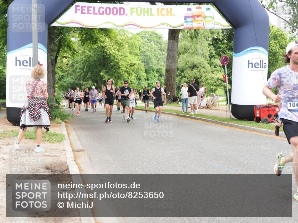 29.06.2025 - hella hamburg halbmarathon MichiJ http://msf.ph/oto/8253650 29.06.2025 10:52:20 Zwischen KM18-KM19 1559, 2136, 3328, 4307, 6322, 7210, 7211, 7888, 8894, 8960, 9477, 10402, 12426, 18199 meine-sportfotos.de