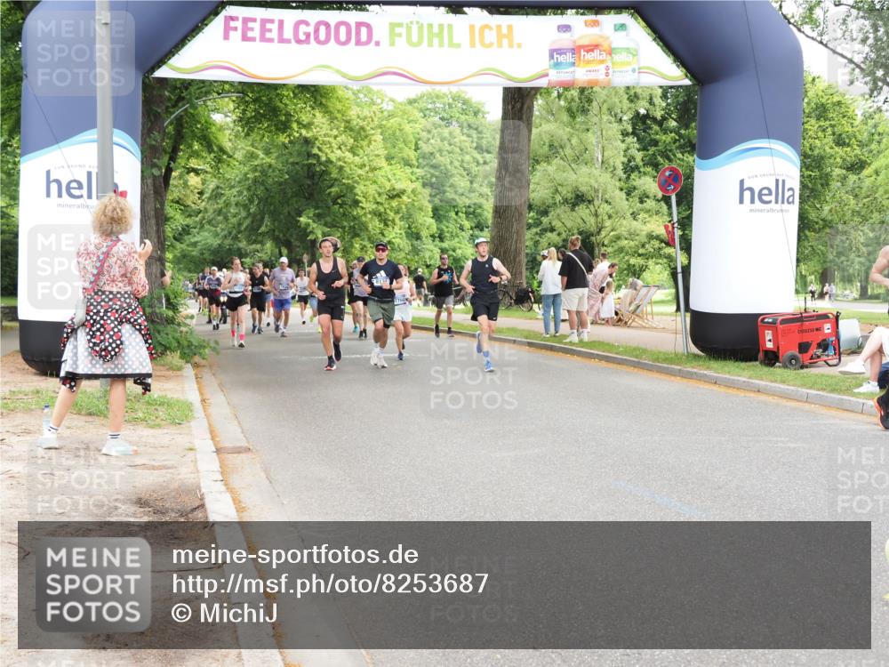 29.06.2025 - hella hamburg halbmarathon MichiJ http://msf.ph/oto/8253687 29.06.2025 10:52:20 Zwischen KM18-KM19 1559, 2136, 3328, 4307, 6322, 7210, 7211, 7888, 8894, 8960, 9477, 10402, 12426, 18199 meine-sportfotos.de