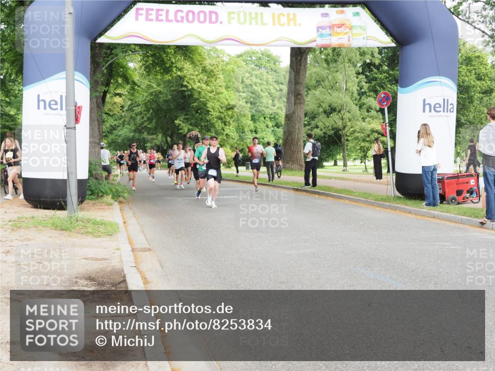 29.06.2025 - hella hamburg halbmarathon MichiJ http://msf.ph/oto/8253834 29.06.2025 10:29:09 Zwischen KM18-KM19 1603, 2949, 5916, 6080, 8467, 10934, 15424, 15813, 16761, 18173 meine-sportfotos.de