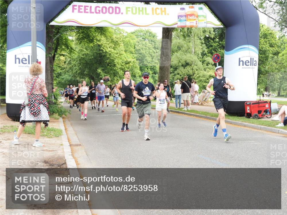 29.06.2025 - hella hamburg halbmarathon MichiJ http://msf.ph/oto/8253958 29.06.2025 10:52:22 Zwischen KM18-KM19 1062, 1559, 3328, 4307, 6322, 7210, 7211, 7760, 7888, 8171, 8894, 8960, 10402, 18199 meine-sportfotos.de