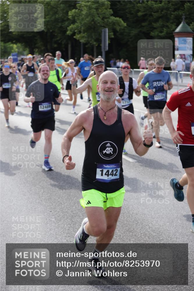 29.06.2025 - hella hamburg halbmarathon Jannik Wohlers http://msf.ph/oto/8253970 29.06.2025 09:56:52 Lombardsbrücke 1030, 1327, 1442, 1537, 1657, 2025, 2119, 2595, 2814, 2839, 2855, 2869, 3093, 3103, 3698, 4299, 4558, 4726, 5013, 5018, 5021, 5744, 6125, 6720, 6762, 6942, 7177, 7259, 7918, 8313, 8447, 8651, 8930, 9060, 9316, 10040, 10133, 10191, 10192, 10368, 10376, 10549, 10667, 11143, 11339, 11451, 11579, 11747, 11975, 12235, 12421, 12489, 12528, 12580, 13267, 13794, 14036, 14122, 14125, 14192, 14482, 14592, 14881, 15484, 15590, 15897, 16043, 16094, 16291, 16732, 16800, 17129 meine-sportfotos.de