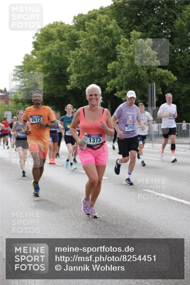 29.06.2025 - hella hamburg halbmarathon Jannik Wohlers http://msf.ph/oto/8254451 29.06.2025 10:31:26 Lombardsbrücke 1235, 1373, 1879, 2384, 2672, 2831, 2832, 3221, 3239, 3358, 3396, 3397, 3424, 3571, 3681, 3751, 3752, 4877, 5156, 5965, 6160, 6640, 6718, 6727, 7334, 7816, 7898, 8304, 8538, 8620, 8806, 9078, 9104, 9478, 9812, 9882, 9883, 10148, 10421, 10435, 10653, 11178, 12319, 12381, 12663, 14536, 14793, 15102, 16310, 16541, 17043, 17118, 17342, 17362, 18283, 18428, 18433, 18613, 18629, 18838, 19068, 19233 meine-sportfotos.de