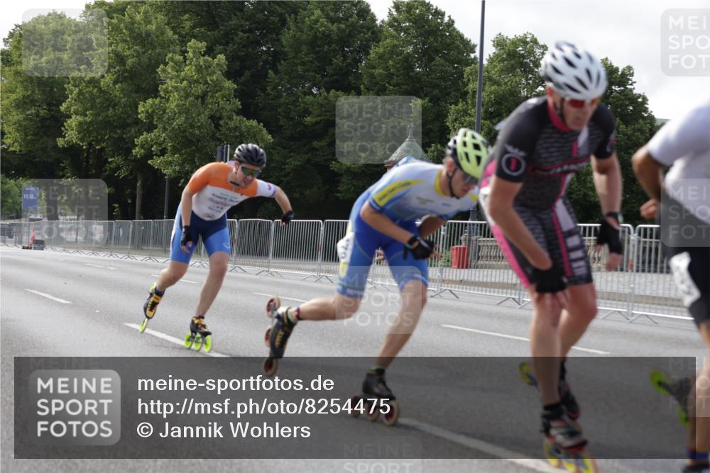 29.06.2025 - hella hamburg halbmarathon Jannik Wohlers http://msf.ph/oto/8254475 29.06.2025 08:48:44 Lombardsbrücke  meine-sportfotos.de