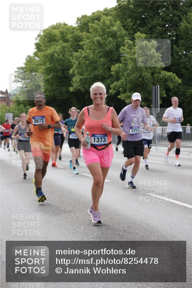 29.06.2025 - hella hamburg halbmarathon Jannik Wohlers http://msf.ph/oto/8254478 29.06.2025 10:31:26 Lombardsbrücke 1235, 1373, 1879, 2384, 2672, 2831, 2832, 3221, 3239, 3358, 3396, 3397, 3424, 3571, 3681, 3751, 3752, 4877, 5156, 5965, 6160, 6640, 6718, 6727, 7334, 7816, 7898, 8304, 8538, 8620, 8806, 9078, 9104, 9478, 9812, 9882, 9883, 10148, 10421, 10435, 10653, 11178, 12319, 12381, 12663, 14536, 14793, 15102, 16310, 16541, 17043, 17118, 17342, 17362, 18283, 18428, 18433, 18613, 18629, 18838, 19068, 19233 meine-sportfotos.de