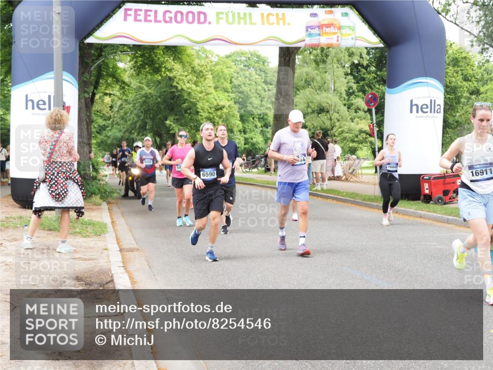 29.06.2025 - hella hamburg halbmarathon MichiJ http://msf.ph/oto/8254546 29.06.2025 10:52:28 Zwischen KM18-KM19 1034, 1062, 3112, 5464, 6590, 7760, 8171, 8219, 8405, 9994, 11027, 14022, 16355, 16847, 16911 meine-sportfotos.de