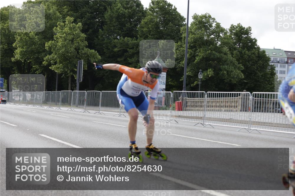 29.06.2025 - hella hamburg halbmarathon Jannik Wohlers http://msf.ph/oto/8254630 29.06.2025 08:48:44 Lombardsbrücke  meine-sportfotos.de