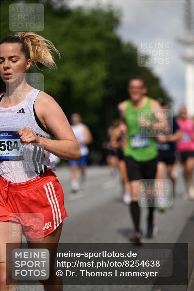 29.06.2025 - hella hamburg halbmarathon Dr. Thomas Lammeyer http://msf.ph/oto/8254638 29.06.2025 09:51:43 Kennedybrücke 1385, 1505, 1710, 1743, 2714, 2767, 3959, 4860, 5091, 5315, 5554, 5709, 6684, 6990, 7884, 10404, 10793, 10852, 10900 meine-sportfotos.de