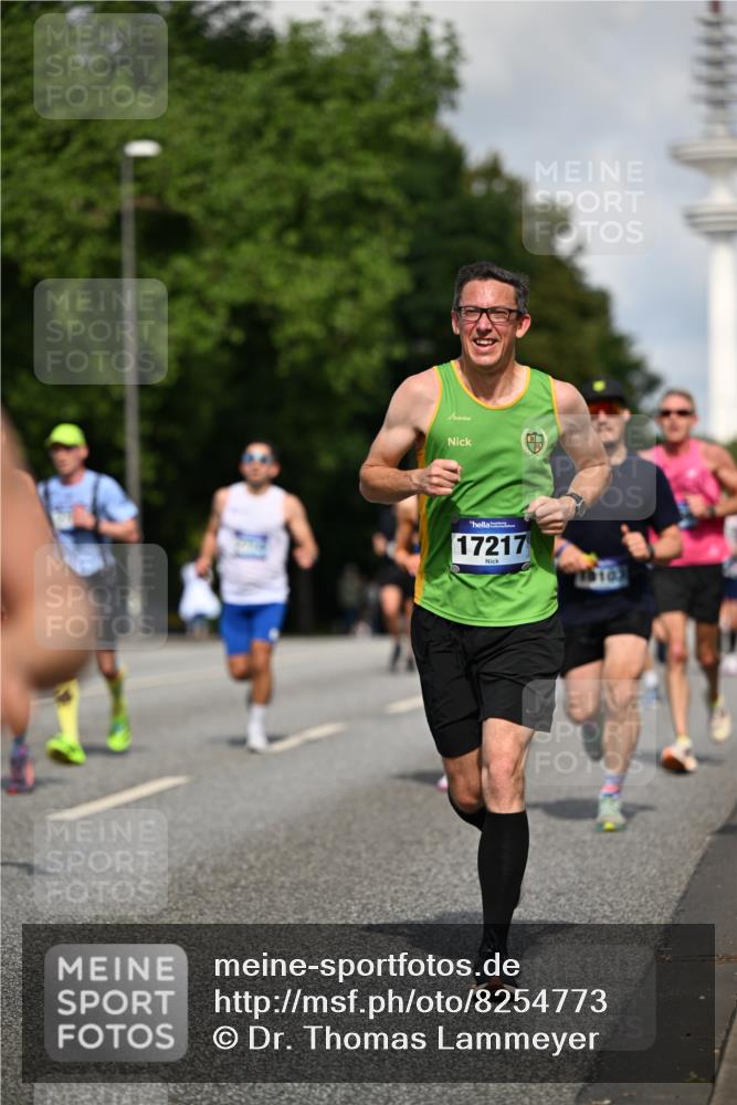 29.06.2025 - hella hamburg halbmarathon Dr. Thomas Lammeyer http://msf.ph/oto/8254773 29.06.2025 09:51:44 Kennedybrücke 1385, 1505, 1710, 1743, 2714, 2767, 3959, 4860, 5091, 5315, 5554, 5709, 6684, 7884, 8933, 10404, 10793, 10852, 10900 meine-sportfotos.de