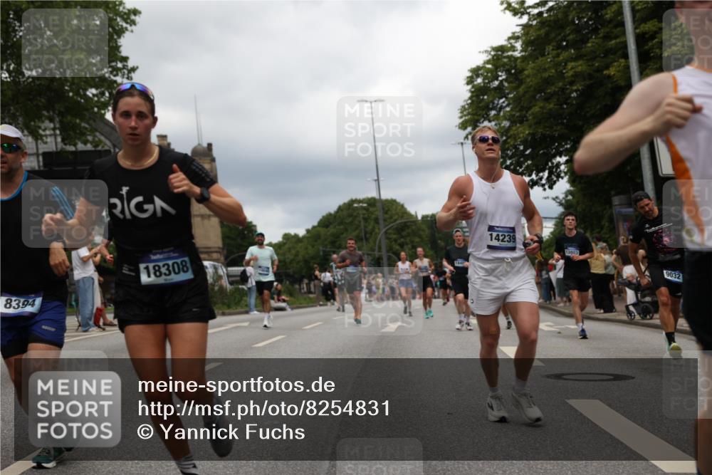 29.06.2025 - hella hamburg halbmarathon Yannick Fuchs http://msf.ph/oto/8254831 29.06.2025 10:48:09 20KM 1422, 1442, 1549, 1815, 1870, 2432, 3103, 3310, 3898, 4299, 5259, 6260, 6294, 6356, 6374, 6994, 7129, 7395, 7478, 7973, 8223, 8285, 8394, 8798, 9032, 9380, 9791, 9922, 10040, 11009, 11430, 11789, 12213, 12321, 12362, 12607, 13147, 13794, 13803, 13869, 14026, 14239, 14702, 14818, 15113, 15146, 15156, 15169, 16092, 16574, 16623, 16750, 16780, 17482, 17740, 17765, 18308, 18450, 18514, 18612, 18759, 19067, 19177 meine-sportfotos.de