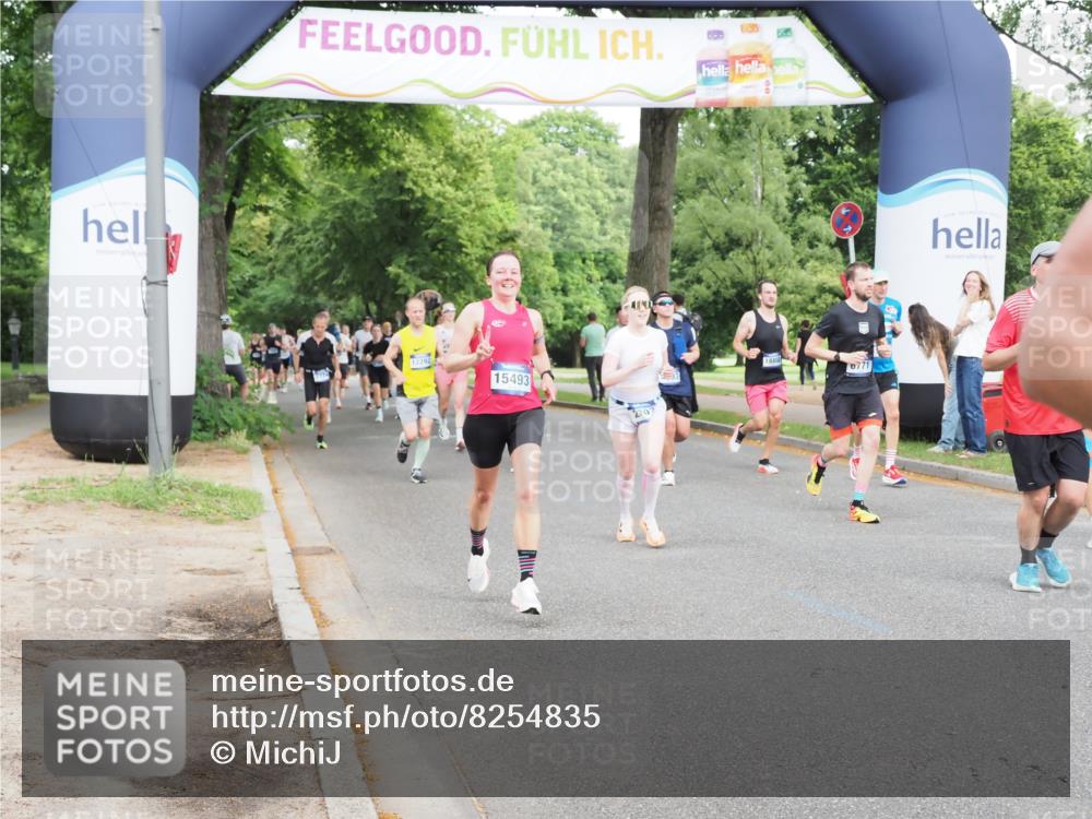 29.06.2025 - hella hamburg halbmarathon MichiJ http://msf.ph/oto/8254835 29.06.2025 10:29:18 Zwischen KM18-KM19 1912, 2568, 2797, 4303, 5050, 6495, 6771, 9640, 9979, 11767, 12292, 13457, 15493, 15542, 16580, 18192, 18573, 18802 meine-sportfotos.de