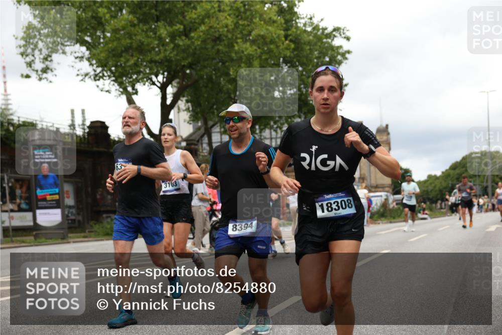 29.06.2025 - hella hamburg halbmarathon Yannick Fuchs http://msf.ph/oto/8254880 29.06.2025 10:48:09 20KM 1422, 1442, 1549, 1815, 1870, 2432, 3103, 3310, 3898, 4299, 5259, 6260, 6294, 6356, 6374, 6994, 7129, 7395, 7478, 7973, 8223, 8285, 8394, 8798, 9032, 9380, 9791, 9922, 10040, 11009, 11430, 11789, 12213, 12321, 12362, 12607, 13147, 13794, 13803, 13869, 14026, 14239, 14702, 14818, 15113, 15146, 15156, 15169, 16092, 16574, 16623, 16750, 16780, 17482, 17740, 17765, 18308, 18450, 18514, 18612, 18759, 19067, 19177 meine-sportfotos.de
