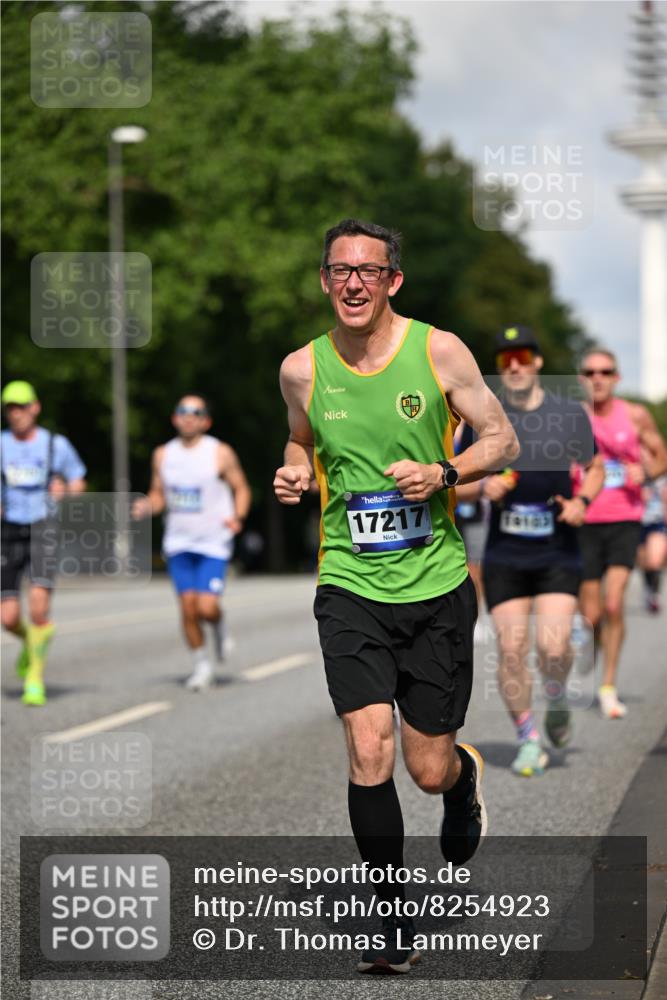 29.06.2025 - hella hamburg halbmarathon Dr. Thomas Lammeyer http://msf.ph/oto/8254923 29.06.2025 09:51:44 Kennedybrücke 1385, 1505, 1710, 1743, 2714, 2767, 3959, 4860, 5091, 5315, 5554, 5709, 6684, 7884, 8933, 10404, 10793, 10852, 10900 meine-sportfotos.de