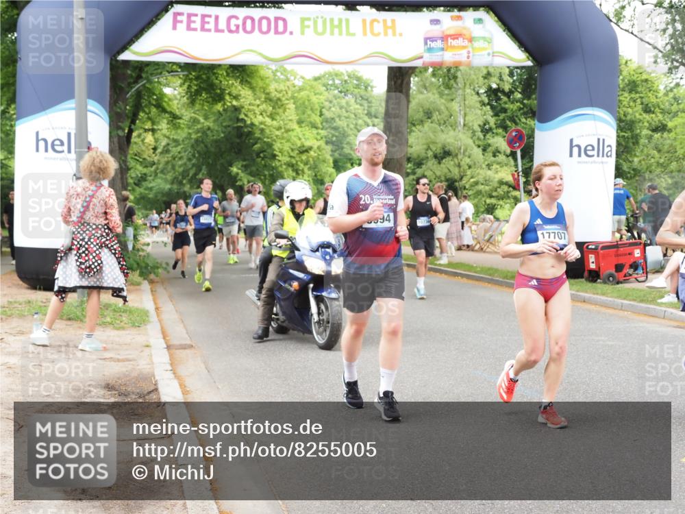 29.06.2025 - hella hamburg halbmarathon MichiJ http://msf.ph/oto/8255005 29.06.2025 10:52:32 Zwischen KM18-KM19 1034, 3112, 5464, 6590, 7826, 8219, 8405, 9994, 10736, 11027, 14022, 14607, 16355, 16847, 16911, 17707, 18726 meine-sportfotos.de
