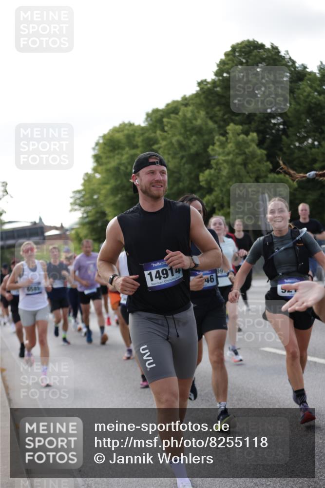 29.06.2025 - hella hamburg halbmarathon Jannik Wohlers http://msf.ph/oto/8255118 29.06.2025 09:57:21 Lombardsbrücke 1094, 1320, 1321, 1422, 1563, 1870, 2448, 2488, 2946, 3058, 3114, 3999, 4261, 4379, 5032, 5305, 5775, 5820, 5907, 6355, 6356, 6374, 6569, 6585, 6628, 6776, 7134, 7478, 7594, 7930, 7932, 7952, 7973, 7976, 8172, 8176, 8413, 8973, 9214, 9227, 9739, 9835, 10860, 11208, 11512, 11832, 12155, 12961, 13701, 13750, 14300, 14865, 14914, 15134, 15146, 15169, 15395, 15426, 15496, 15712, 16008, 16009, 16039, 16047, 16285, 16320, 16750, 16980, 17640, 17642 meine-sportfotos.de