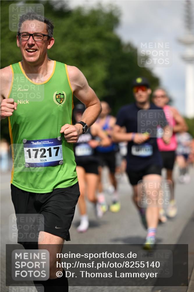 29.06.2025 - hella hamburg halbmarathon Dr. Thomas Lammeyer http://msf.ph/oto/8255140 29.06.2025 09:51:45 Kennedybrücke 1385, 1505, 1710, 1743, 2714, 2767, 3959, 4860, 5091, 5315, 5554, 5709, 6684, 7884, 8933, 10404, 10793, 10852, 10900 meine-sportfotos.de