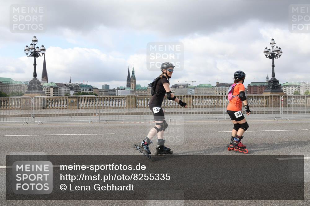 29.06.2025 - hella hamburg halbmarathon Lena Gebhardt http://msf.ph/oto/8255335 29.06.2025 09:03:18 Lombardsbrücke  meine-sportfotos.de