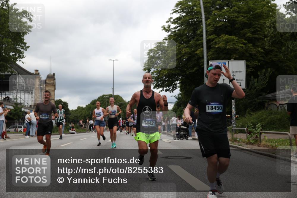 29.06.2025 - hella hamburg halbmarathon Yannick Fuchs http://msf.ph/oto/8255383 29.06.2025 10:48:13 20KM 1410, 1422, 1442, 1549, 1815, 2432, 3103, 3310, 3898, 4299, 5259, 6260, 6356, 6374, 6581, 6994, 7129, 7478, 7973, 8223, 8285, 8394, 8798, 9012, 9032, 9380, 10040, 10266, 11009, 11430, 11789, 12213, 12362, 12489, 13147, 13794, 13803, 13869, 14026, 14239, 14818, 15113, 15156, 15169, 16092, 16574, 16623, 16750, 16780, 17740, 17765, 18308, 18450, 18759, 19067, 19177 meine-sportfotos.de