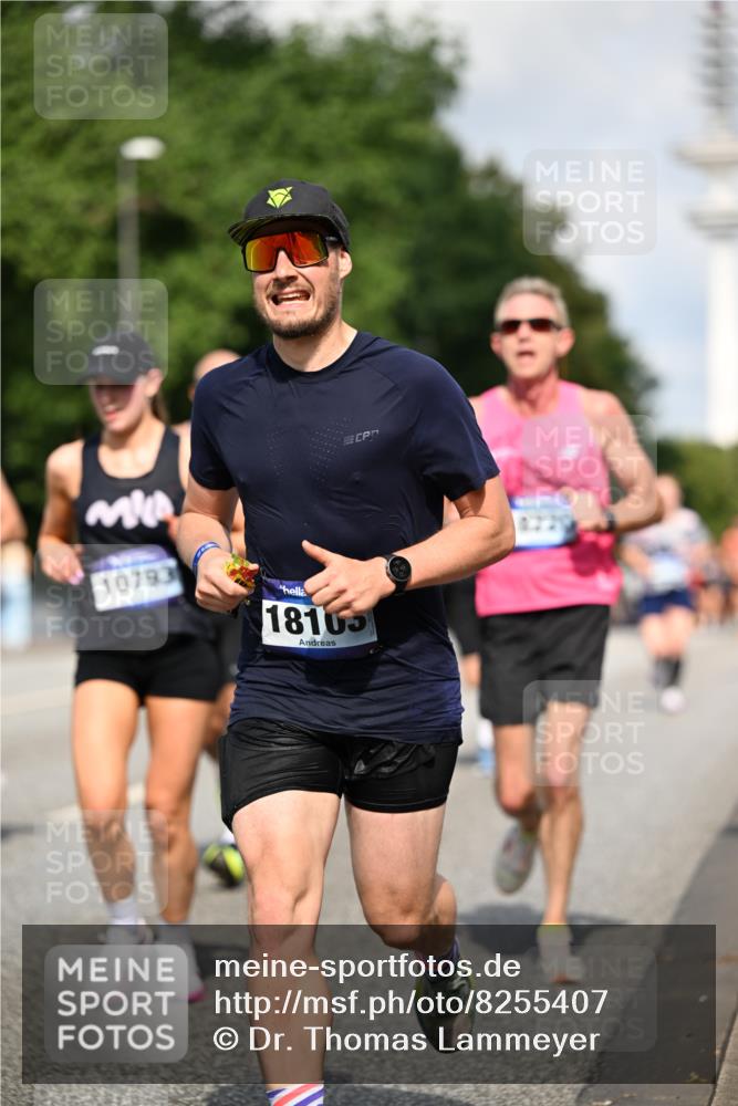29.06.2025 - hella hamburg halbmarathon Dr. Thomas Lammeyer http://msf.ph/oto/8255407 29.06.2025 09:51:46 Kennedybrücke 1290, 1385, 1505, 1710, 1743, 2714, 2767, 3959, 4860, 5091, 5315, 5554, 5709, 6684, 7154, 7884, 8933, 10404, 10793, 10852, 10900 meine-sportfotos.de