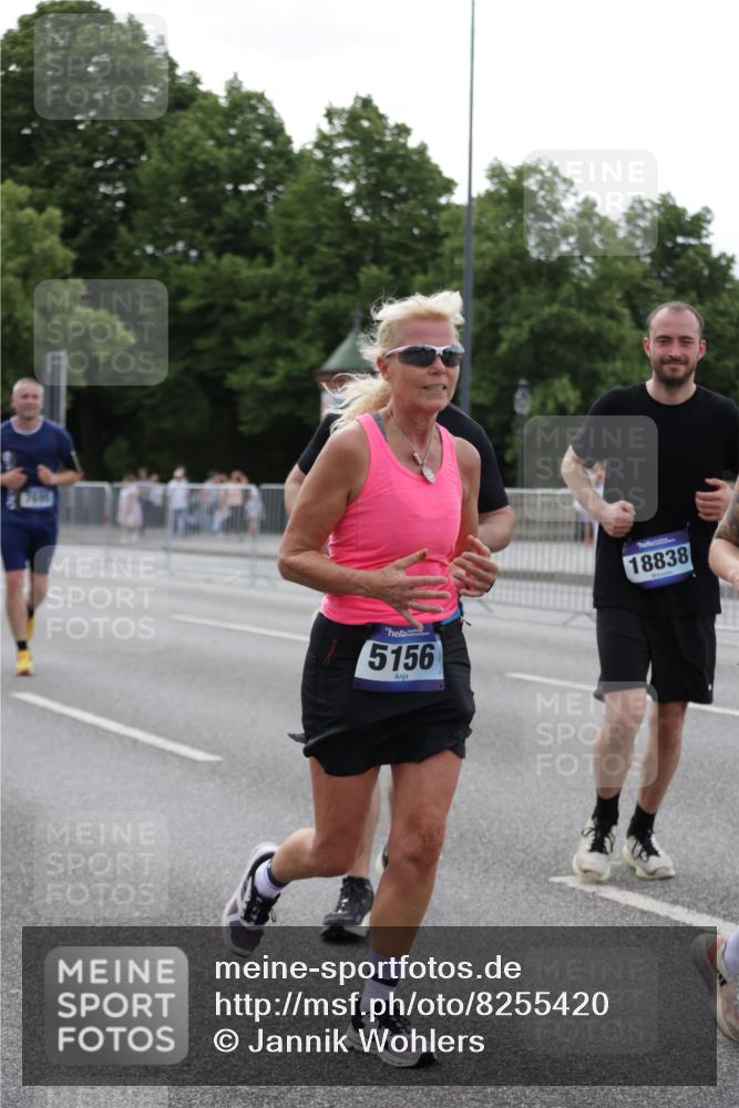 29.06.2025 - hella hamburg halbmarathon Jannik Wohlers http://msf.ph/oto/8255420 29.06.2025 10:31:37 Lombardsbrücke 1311, 2384, 2672, 3221, 3239, 3358, 3751, 3752, 3822, 4877, 4924, 5156, 5496, 5601, 6218, 6252, 6718, 6727, 7135, 7239, 7295, 7344, 7535, 7570, 7695, 7789, 7816, 7898, 8538, 10148, 10653, 11168, 11462, 12136, 12319, 12663, 12755, 13026, 14029, 14191, 14536, 15471, 16200, 17118, 17342, 17958, 18283, 18369, 18428, 18838, 18931 meine-sportfotos.de