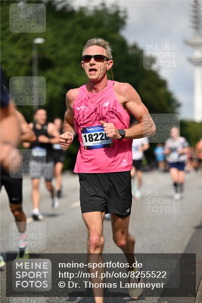 29.06.2025 - hella hamburg halbmarathon Dr. Thomas Lammeyer http://msf.ph/oto/8255522 29.06.2025 09:51:47 Kennedybrücke 1290, 1385, 1505, 1710, 1743, 2714, 2767, 3959, 4860, 5091, 5315, 5554, 5709, 6684, 7152, 7154, 7884, 8933, 9403, 10404, 10793, 10852, 10900 meine-sportfotos.de