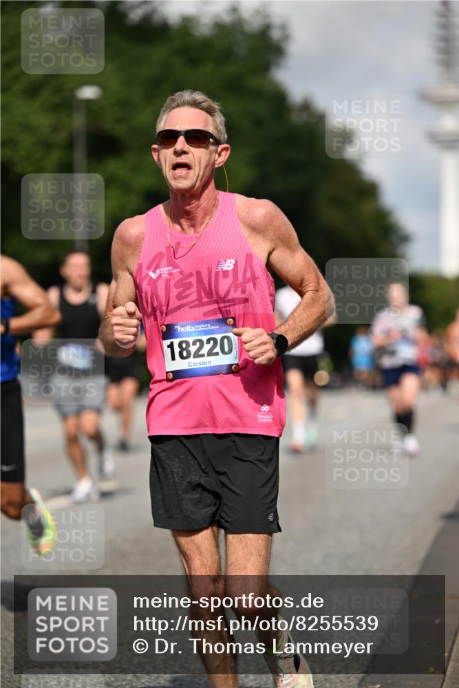 29.06.2025 - hella hamburg halbmarathon Dr. Thomas Lammeyer http://msf.ph/oto/8255539 29.06.2025 09:51:47 Kennedybrücke 1290, 1385, 1505, 1710, 1743, 2714, 2767, 3959, 4860, 5091, 5315, 5554, 5709, 6684, 7152, 7154, 7884, 8933, 9403, 10404, 10793, 10852, 10900 meine-sportfotos.de