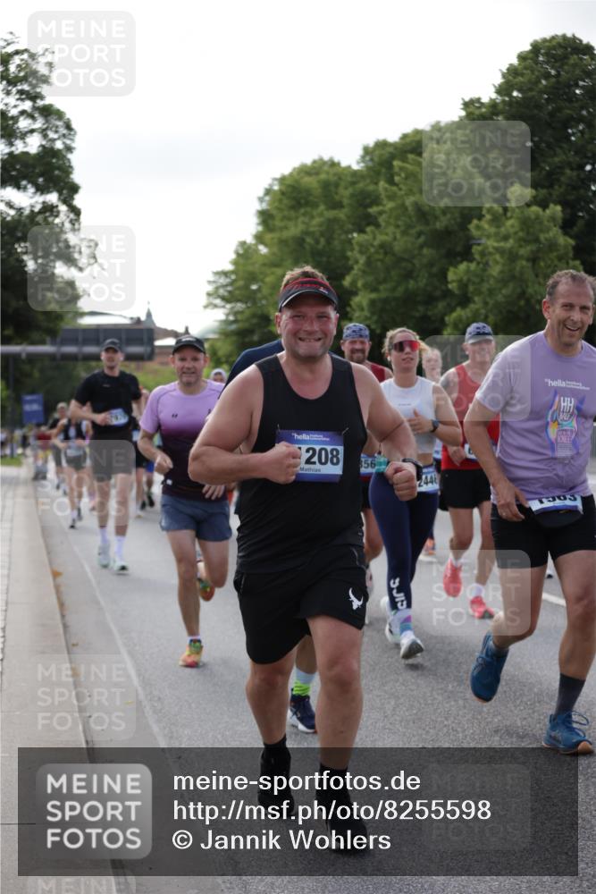 29.06.2025 - hella hamburg halbmarathon Jannik Wohlers http://msf.ph/oto/8255598 29.06.2025 09:57:25 Lombardsbrücke 1094, 1320, 1321, 1563, 1870, 2397, 2448, 2488, 2612, 2946, 3058, 3114, 3251, 3999, 4379, 5032, 5305, 5775, 6355, 6356, 6374, 6569, 6585, 6628, 6776, 7134, 7478, 7594, 7646, 7952, 7973, 7976, 8176, 8413, 8973, 9214, 9227, 9739, 9835, 10860, 11208, 11310, 11512, 11832, 12155, 12224, 12961, 13047, 13750, 14300, 14638, 14865, 14914, 15125, 15134, 15146, 15169, 15395, 15426, 15496, 15712, 15915, 16008, 16009, 16039, 16047, 16285, 16320, 16750, 16980, 17530, 17640, 17642 meine-sportfotos.de