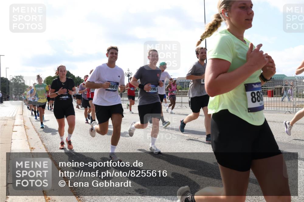 29.06.2025 - hella hamburg halbmarathon Lena Gebhardt http://msf.ph/oto/8255616 29.06.2025 09:56:51 Lombardsbrücke 1381, 1460, 1496, 1537, 1628, 1657, 1783, 1833, 1877, 2013, 2025, 2058, 2074, 2082, 2111, 2208, 2340, 2378, 2396, 2771, 2839, 2869, 2878, 2953, 2996, 3093, 3256, 3296, 3310, 3575, 3652, 3791, 4065, 4377, 4404, 4635, 4711, 4726, 4770, 4833, 4897, 5008, 5169, 5194, 5319, 5839, 5978, 6033, 6286, 6377, 6511, 6512, 6561, 6562, 6631, 7176, 7383, 7475, 8112, 8261, 8313, 8361, 8572, 8587, 8618, 8651, 8661, 8710, 8813, 8863, 8921, 8930, 9060, 9082, 9497, 9597, 9638 meine-sportfotos.de