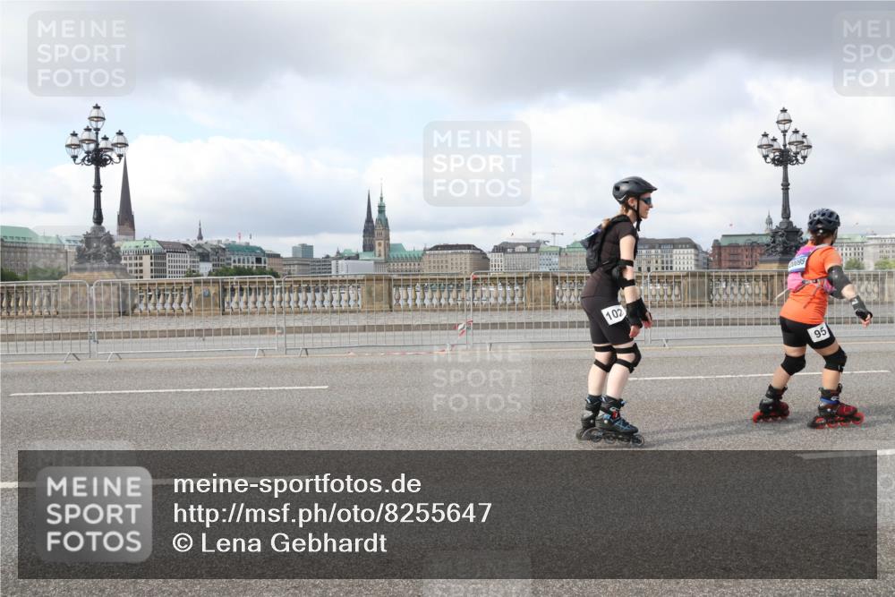 29.06.2025 - hella hamburg halbmarathon Lena Gebhardt http://msf.ph/oto/8255647 29.06.2025 09:03:19 Lombardsbrücke  meine-sportfotos.de