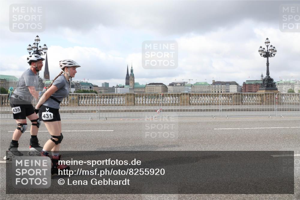 29.06.2025 - hella hamburg halbmarathon Lena Gebhardt http://msf.ph/oto/8255920 29.06.2025 09:03:19 Lombardsbrücke  meine-sportfotos.de