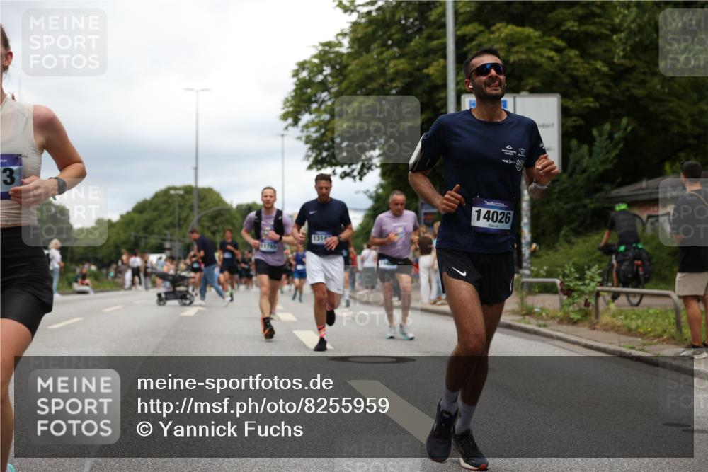29.06.2025 - hella hamburg halbmarathon Yannick Fuchs http://msf.ph/oto/8255959 29.06.2025 10:48:16 20KM 1410, 1442, 1549, 1815, 2432, 3103, 3310, 3898, 4299, 6260, 6356, 6374, 6581, 6723, 6994, 7129, 7478, 7973, 8223, 8394, 8772, 8798, 9012, 9032, 9060, 9227, 10040, 10266, 11009, 11430, 11789, 12213, 12362, 12489, 13147, 13803, 13869, 14026, 14239, 14818, 15113, 15156, 15169, 15524, 16092, 16574, 16623, 16750, 17740, 17765, 18308, 18450, 18759, 19067, 19177 meine-sportfotos.de