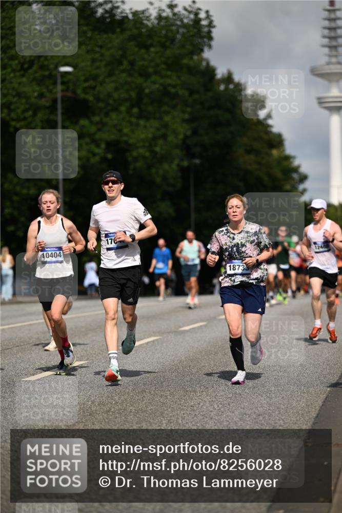 29.06.2025 - hella hamburg halbmarathon Dr. Thomas Lammeyer http://msf.ph/oto/8256028 29.06.2025 09:51:50 Kennedybrücke 1290, 1385, 1505, 1710, 2399, 2714, 2767, 3959, 4860, 5315, 5554, 5709, 7152, 7154, 7884, 8933, 9403, 10404, 10793, 10852 meine-sportfotos.de