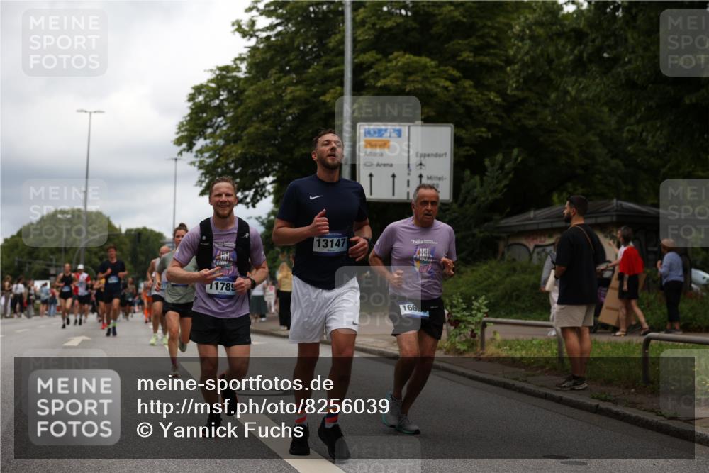29.06.2025 - hella hamburg halbmarathon Yannick Fuchs http://msf.ph/oto/8256039 29.06.2025 10:48:18 20KM 1410, 1442, 1549, 1815, 2432, 3103, 3177, 3310, 3861, 3898, 4299, 6082, 6084, 6260, 6356, 6581, 6723, 6994, 7129, 7973, 8223, 8772, 8798, 9012, 9032, 9060, 9227, 10040, 10263, 10266, 11009, 11499, 11789, 12213, 12362, 12489, 13147, 13803, 13869, 14026, 14239, 14818, 15113, 15156, 15169, 15408, 15524, 16092, 16574, 16623, 16750, 17740, 17765, 18450, 18759, 19177 meine-sportfotos.de
