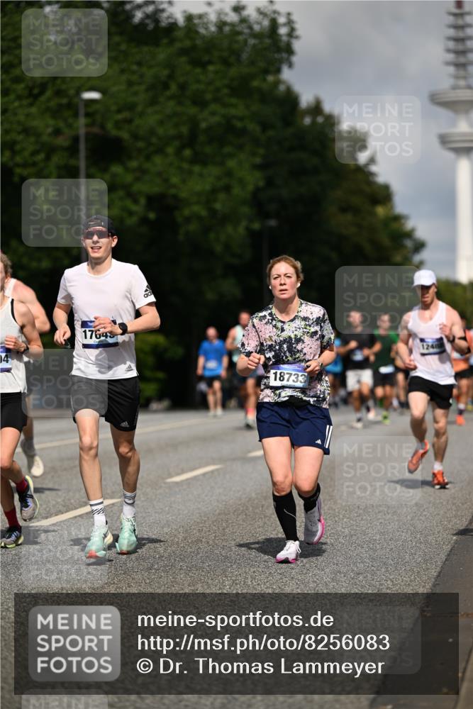 29.06.2025 - hella hamburg halbmarathon Dr. Thomas Lammeyer http://msf.ph/oto/8256083 29.06.2025 09:51:50 Kennedybrücke 1290, 1385, 1505, 1710, 2399, 2714, 2767, 3959, 4860, 5315, 5554, 5709, 7152, 7154, 7884, 8933, 9403, 10404, 10793, 10852 meine-sportfotos.de