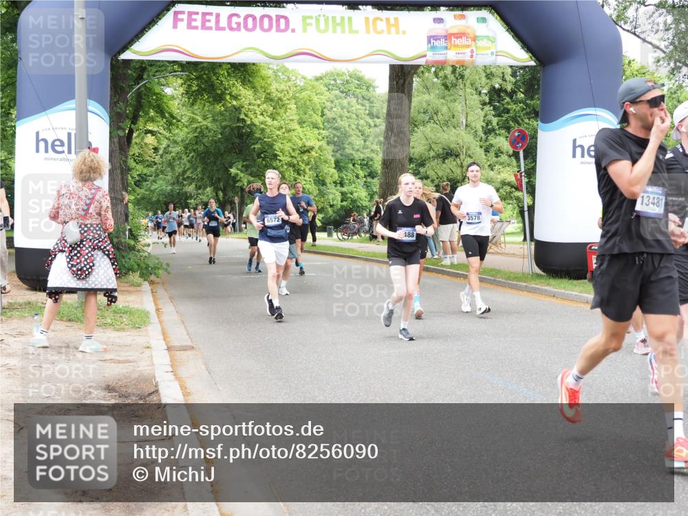29.06.2025 - hella hamburg halbmarathon MichiJ http://msf.ph/oto/8256090 29.06.2025 10:52:42 Zwischen KM18-KM19 3578, 3746, 4488, 9165, 9736, 10781, 10886, 10998, 12371, 12473, 13481, 17059, 18827 meine-sportfotos.de