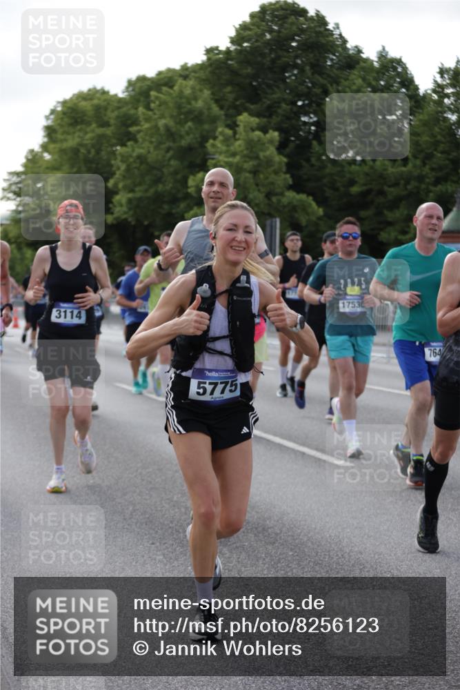 29.06.2025 - hella hamburg halbmarathon Jannik Wohlers http://msf.ph/oto/8256123 29.06.2025 09:57:31 Lombardsbrücke 1094, 1258, 1320, 1321, 1335, 1563, 1870, 2138, 2397, 2448, 2612, 2946, 3058, 3091, 3114, 3251, 5032, 5305, 5672, 5775, 6355, 6356, 6569, 6580, 6585, 6628, 6754, 6776, 7065, 7134, 7478, 7646, 7952, 7973, 7976, 8176, 8973, 9065, 9145, 9163, 9214, 9227, 9835, 10860, 11208, 11310, 11757, 11789, 11832, 12155, 12224, 12662, 12961, 13047, 14300, 14638, 14865, 14914, 15061, 15125, 15134, 15169, 15426, 15496, 15712, 15915, 16008, 16009, 16320, 16563, 16750, 16980, 17530 meine-sportfotos.de
